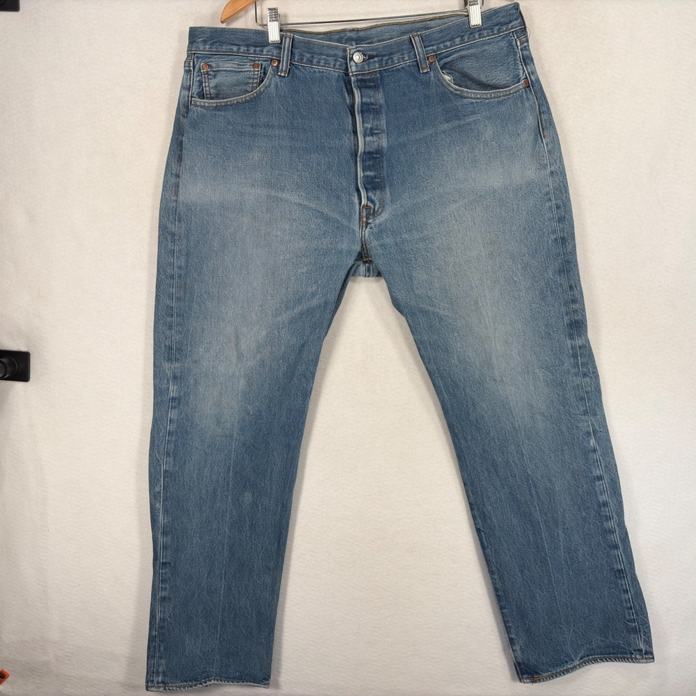 Levis 501 Original Fit Jeans Mens 42x32 Blue Denim Straight Leg Button Fly